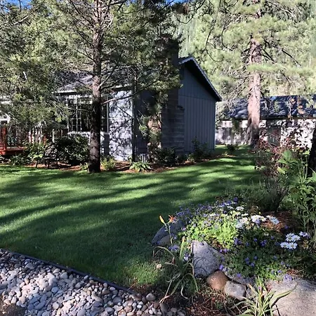 Tahoe Cottage Perfect For Couples And Outdoor Enthusiasts